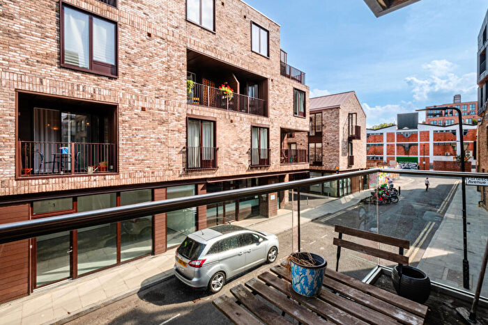 2 Bedroom Apartment For Sale In Fortescue Avenue, E8