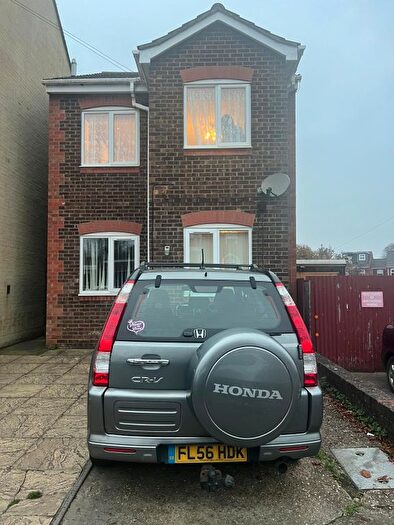 2 Bedroom Flat To Rent In Great Northern Road, Dunstable, LU5