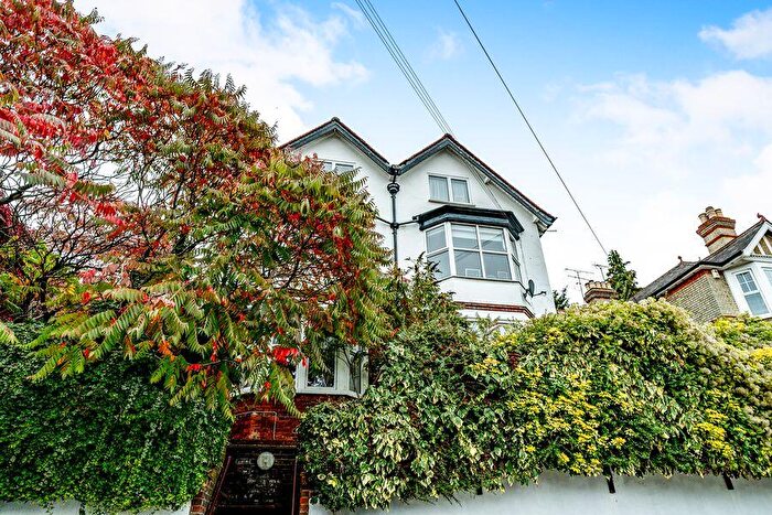 1 Bedroom Flat To Rent In London Court, - London Road, High Wycombe, HP11