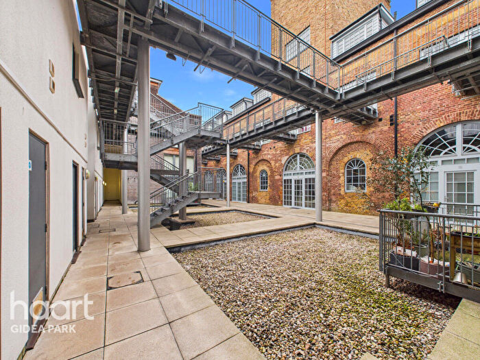 2 Bedroom Apartment For Sale In North Block The Railstore, Gidea Park, RM2