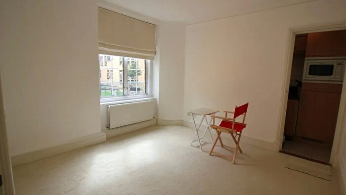 1 Bedroom Flat To Rent In Harrowby Street, Marylebone, London, W1H