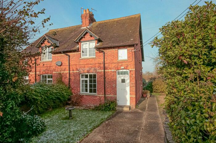 2 Bedroom Cottage To Rent In Newington, Wallingford OX10