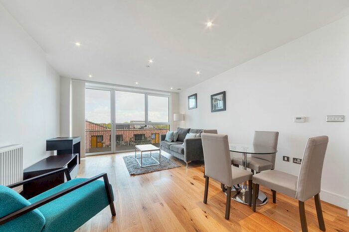 1 Bedroom Flat To Rent In Thanet Tower, Caxton Street North, Canning Town, London, E16