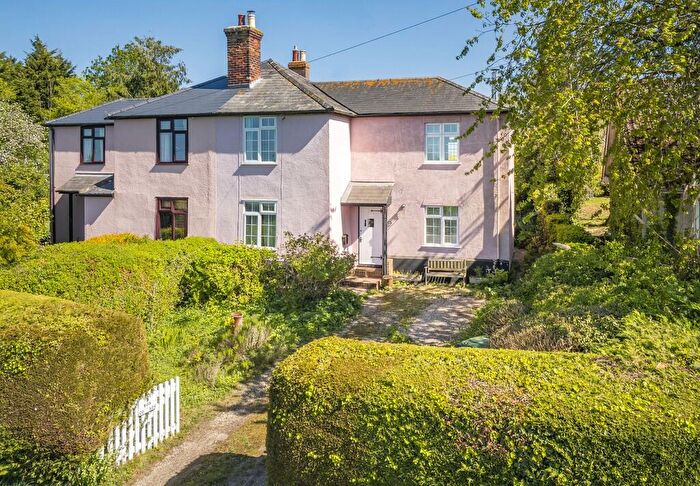 3 Bedroom Semi-Detached House For Sale In Barrow Hill, Acton, CO10