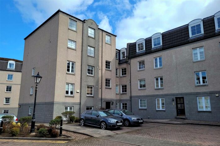 3 Bedroom Apartment To Rent In Fonthill Avenue, Ferryhill, City Centre, AB11