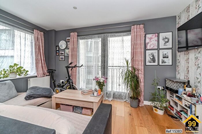 1 Bedroom Flat For Sale In Flat, Castle Lane, Bedford, MK40