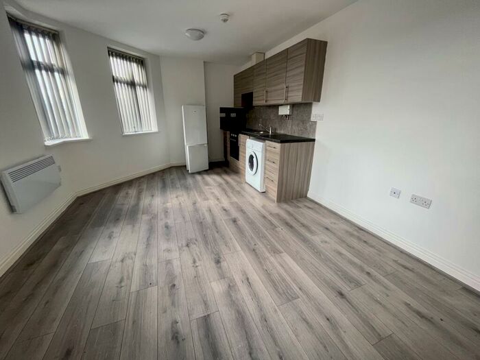 1 Bedroom Flat To Rent In Thynne Street, West Bromwich, B70