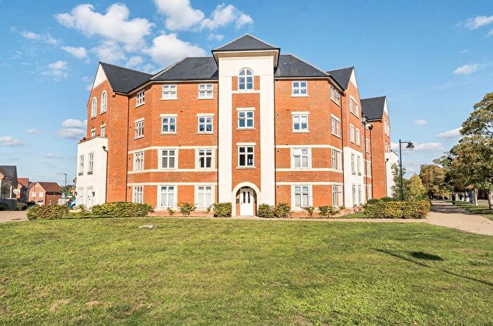 2 Bedroom Flat For Sale In Burke Place, Wellesley, Aldershot, GU11