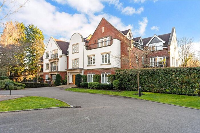 2 Bedroom Apartment For Sale In Devenish Road, Sunningdale, Berkshire, SL5