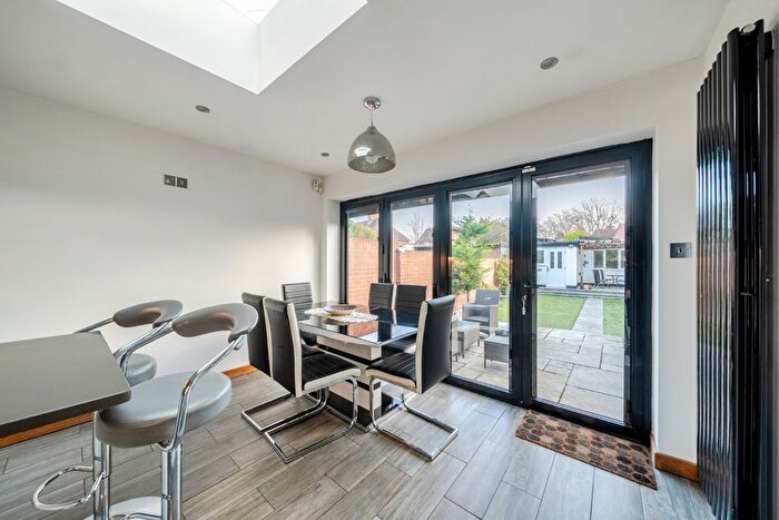 4 Bedroom End Terrace House For Sale In Marlborough Road, Isleworth, TW7