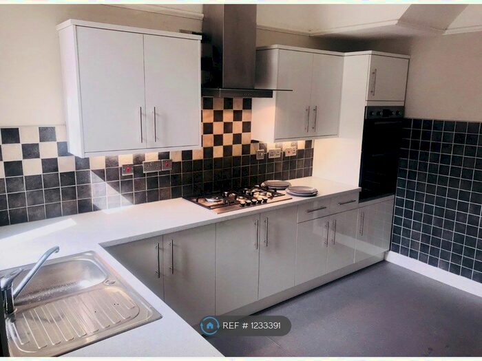 7 Bedroom Terraced House To Rent In Ramilies Road, Liverpool L18