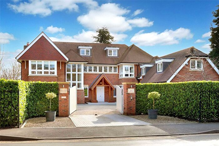 6 Bedroom Detached House For Sale In Gregories Road, Beaconsfield, Buckinghamshire, HP9