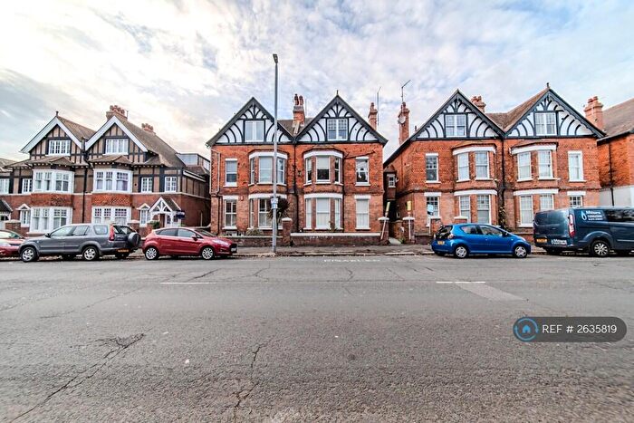 1 Bedroom Flat To Rent In Sackville Road, Hove, BN3