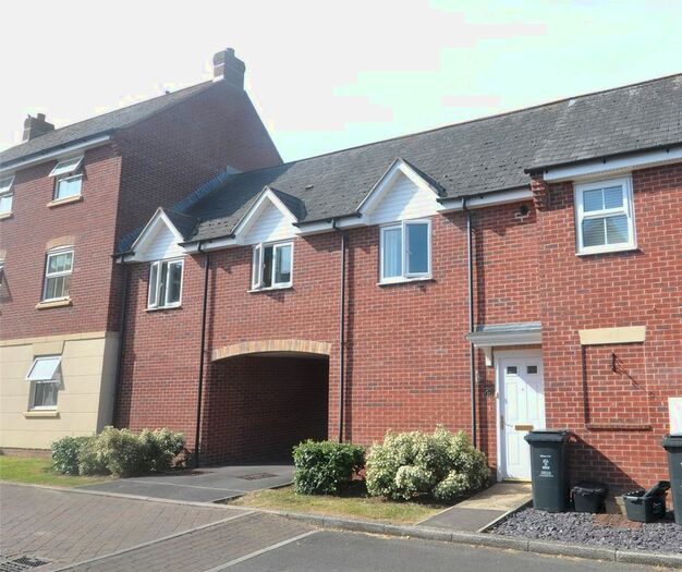 2 Bedroom Flat To Rent In Stackpole Crescent, Swindon, SN25