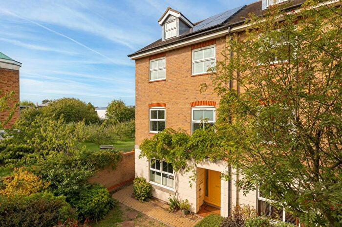 5 Bedroom End Of Terrace House For Sale In Evening Court, Newmarket Road, Cambridge, Cambridgeshire, CB5