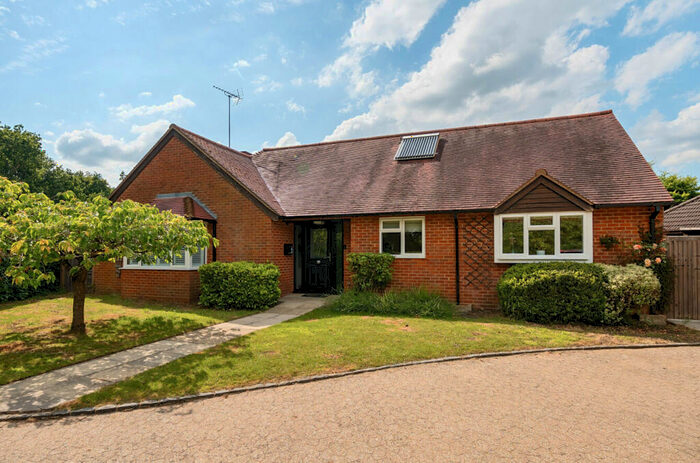 3 Bedroom Bungalow For Sale In Eggars Field, Bentley, Farnham, Hampshire, GU10