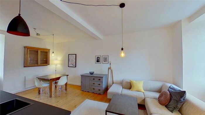1 Bedroom Flat To Rent In Coinyie House Close, Edinburgh, EH1