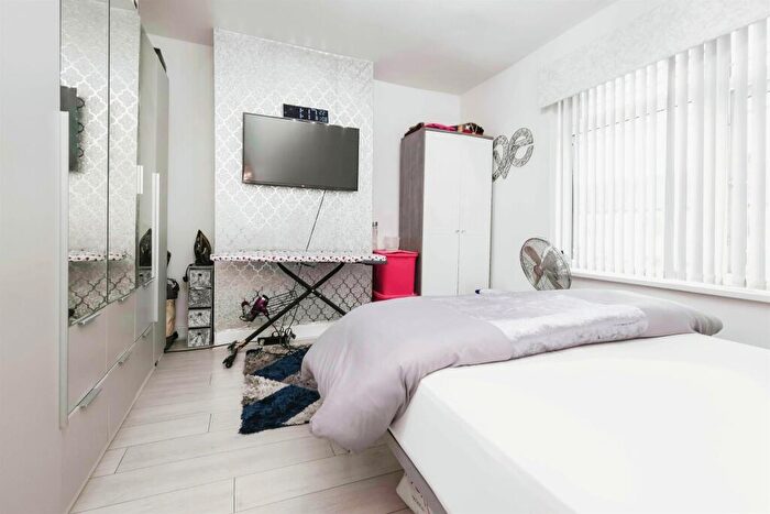 2 Bedroom Terraced House For Sale In Blythswood Road, Birmingham, B11