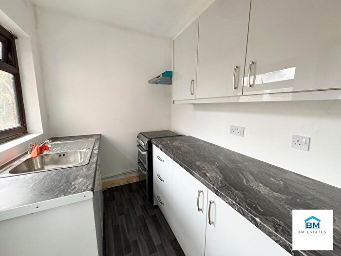 3 Bedroom Terraced House To Rent In Broad Avenue, Leicester, LE5