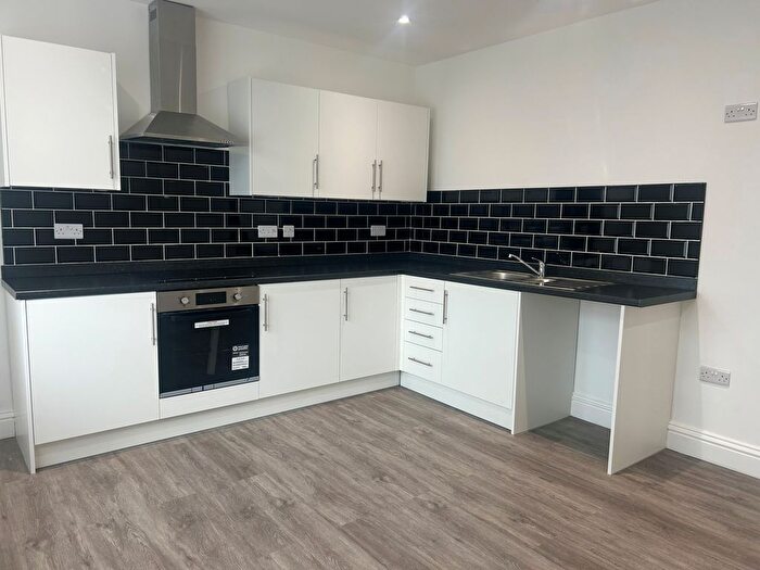 2 Bedroom Flat To Rent In South Street, Nottingham, NG16