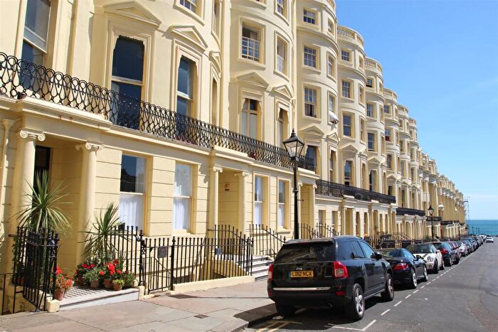 2 Bedroom Maisonette For Sale In Brunswick Square, Hove, BN3