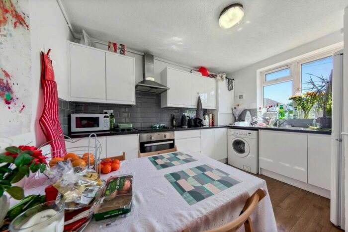 3 Bedroom Flat To Rent In Bridgeway Street, Euston, NW1