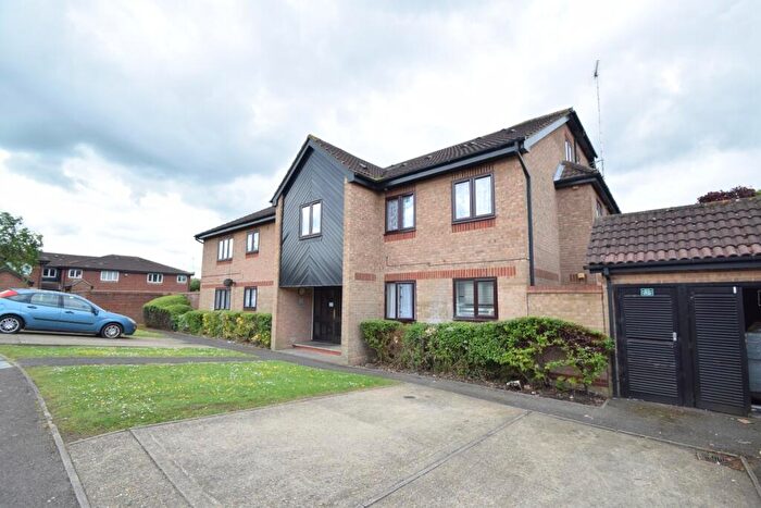 1 Bedroom Flat To Rent In Rodeheath, Luton, Bedfordshire, LU4