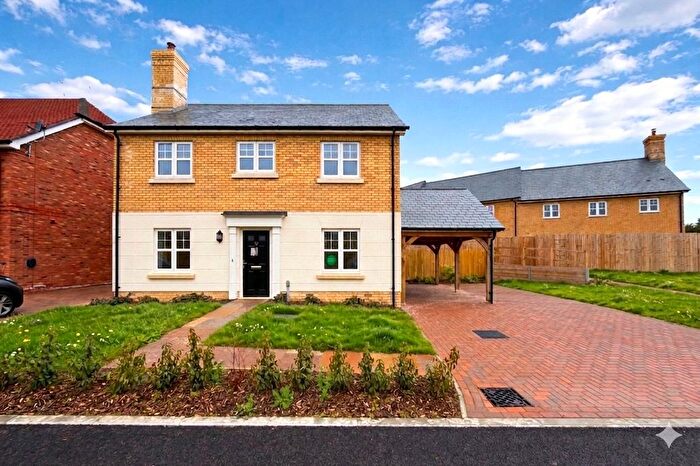 4 Bedroom Detached House For Sale In High Street, Newington, Sittingbourne, Kent, ME9