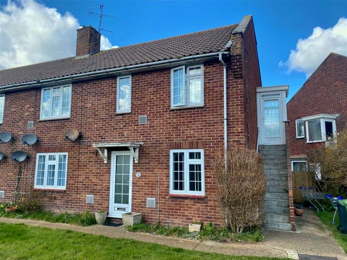 2 Bedroom Maisonette To Rent In Lottbridge Drove, Eastbourne, East Sussex, BN23