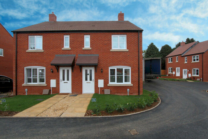 3 Bedroom Semi-Detached House To Rent In Jenkinson Road, Banbury, Oxon, OX16