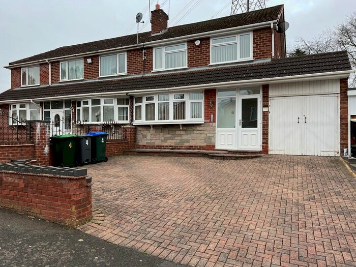 3 Bedroom Semi-Detached House To Rent In Waltdene Close, Great Barr, B43