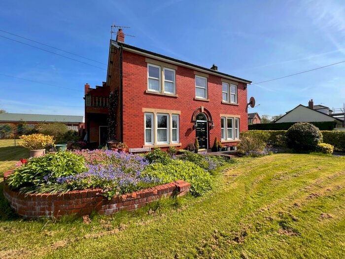 5 Bedroom Detached House For Sale In Marsh Lane, Longton, Preston, PR4