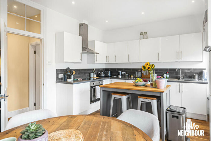 2 Bedroom Apartment To Rent In Salisbury Mansions, Saint Ann's Road, London, N15