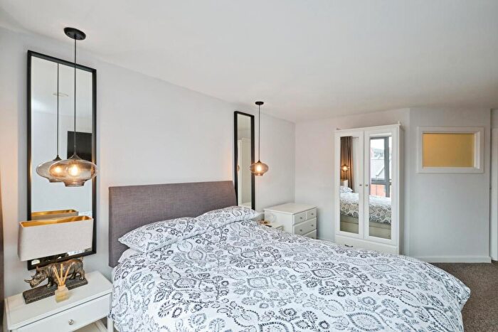 2 Bedroom Flat For Sale In Carver Street, Birmingham, West Midlands, B1