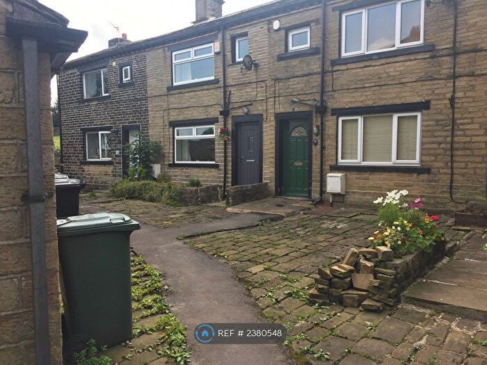 2 Bedroom Terraced House To Rent In Foster Square, Denholme, Bradford, BD13