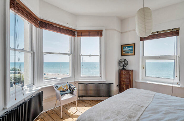 2 Bedroom Apartment For Sale In Victoria Road South, Bognor Regis, West Sussex, PO21