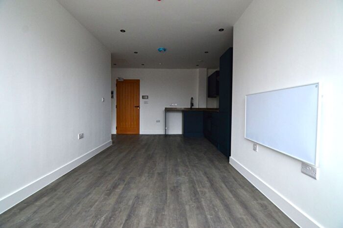 1 Bedroom Flat To Rent In Heron House, Newdegate Street, CV11