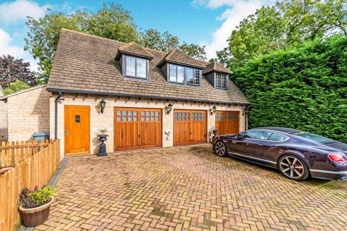 3 Bedroom Flat To Rent In Uffington Road, Stamford, PE9