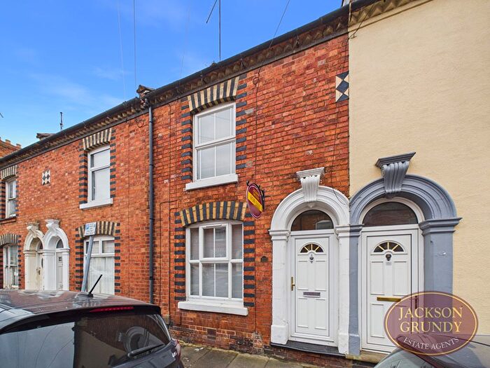 2 Bedroom Terraced House For Sale In Cloutsham Street, The Mounts, NN1