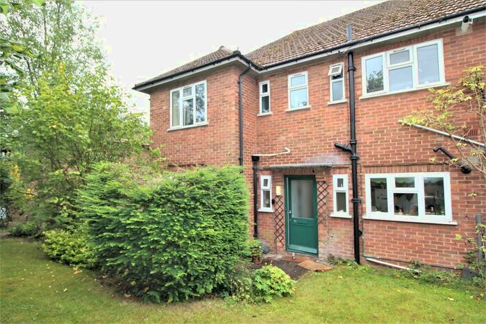 2 Bedroom Flat To Rent In St. James's Road, Sevenoaks, TN13