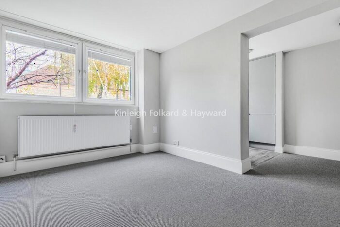 1 Bedroom Flat To Rent In Masons Hill, Bromley, Kent, BR2