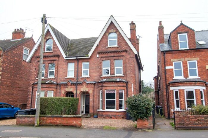 6 Bedroom Semi-Detached House For Sale In Morton Terrace, Gainsborough, Lincolnshire, DN21
