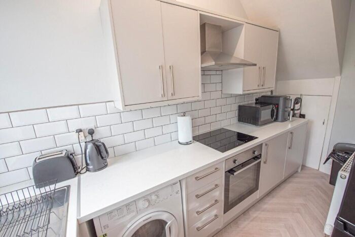 2 Bedroom Cottage For Sale In Colne Road, Cowling, BD22
