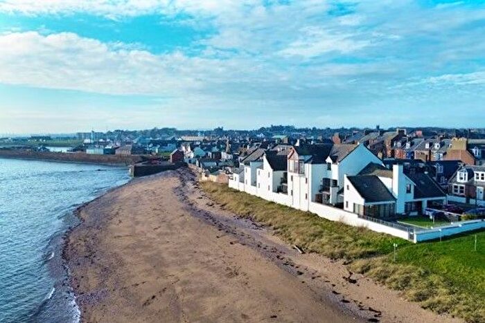 2 Bedroom Flat To Rent In Seagate, Arbroath, Angus, DD11