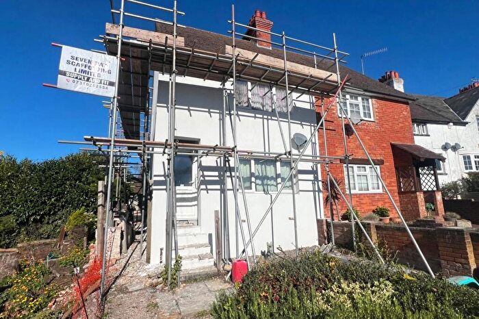 2 Bedroom Semi-Detached House For Sale In Windmill Road, Aldershot, Hampshire, GU12