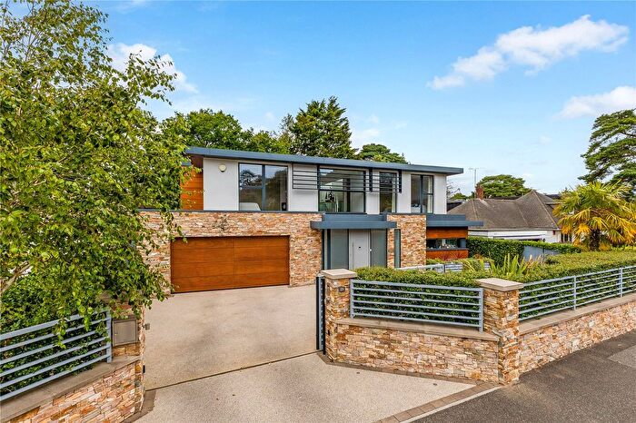 4 Bedroom Detached House For Sale In Nairn Road, Poole, Dorset, BH13