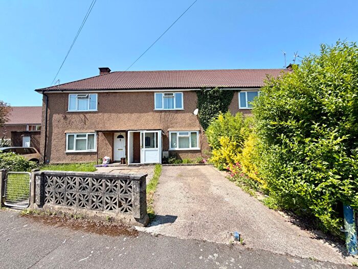 2 Bedroom Maisonette For Sale In Blue House Road, Cardiff, CF14