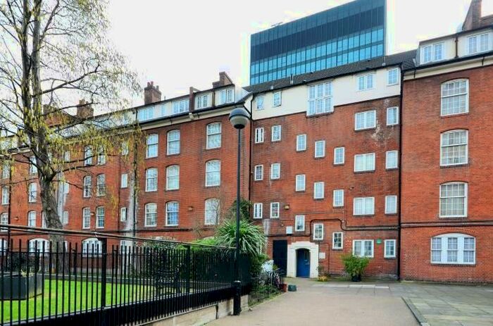 3 Bedroom Flat To Rent In Wellesley House, Euston, NW1
