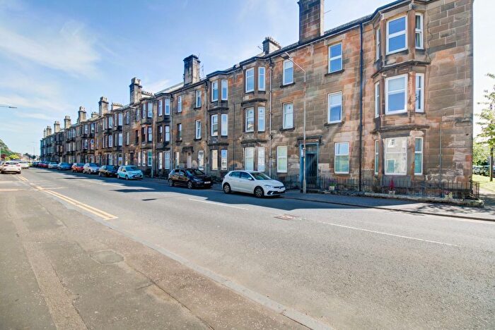2 Bedroom Flat For Sale In Glasgow Road, Dumbarton, G82