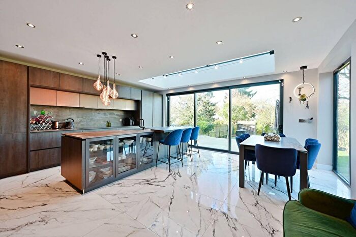 6 Bedroom Semi-Detached House For Sale In Holland Avenue, Wimbledon Common, London, SW20